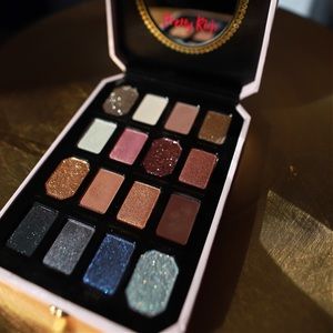 Too Faced Pretty Rich Eyeshadow Palette